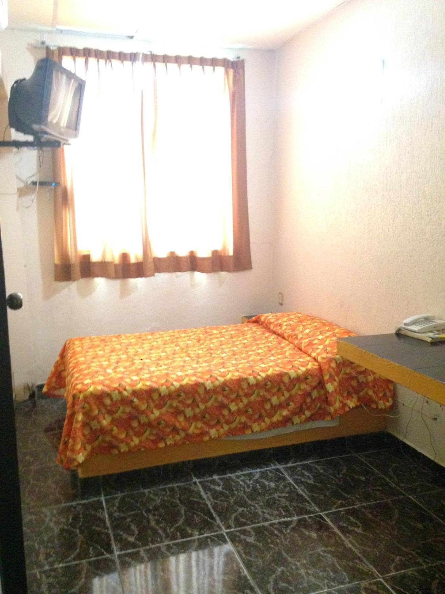Hotel Moreno 코아트사코알코스 객실 사진