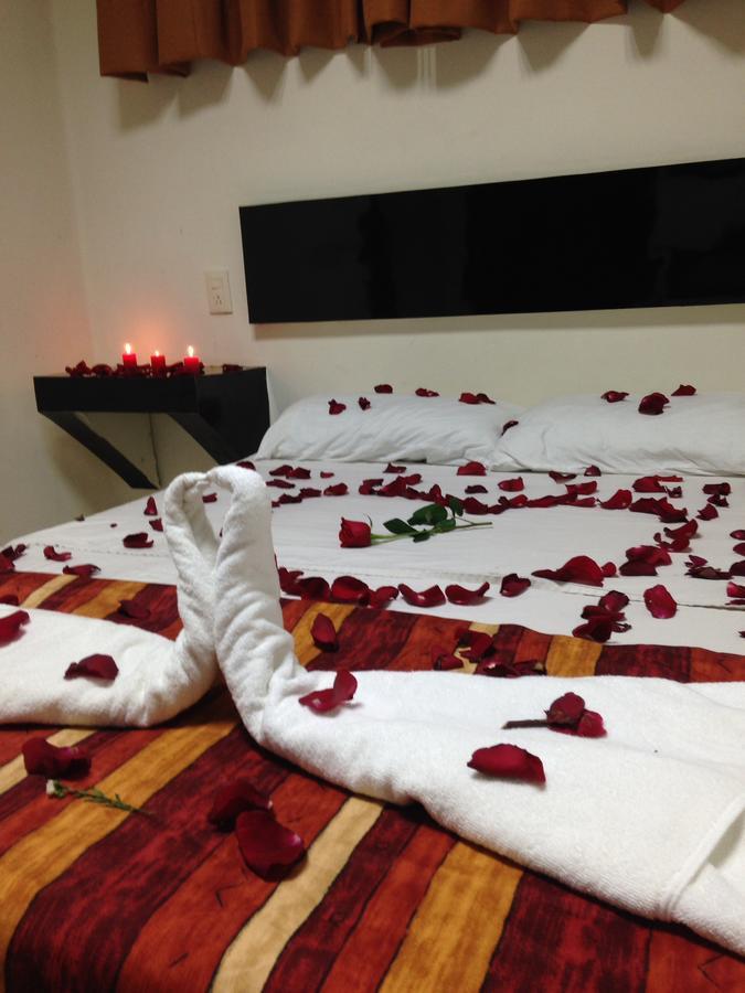 Hotel Moreno 코아트사코알코스 외부 사진